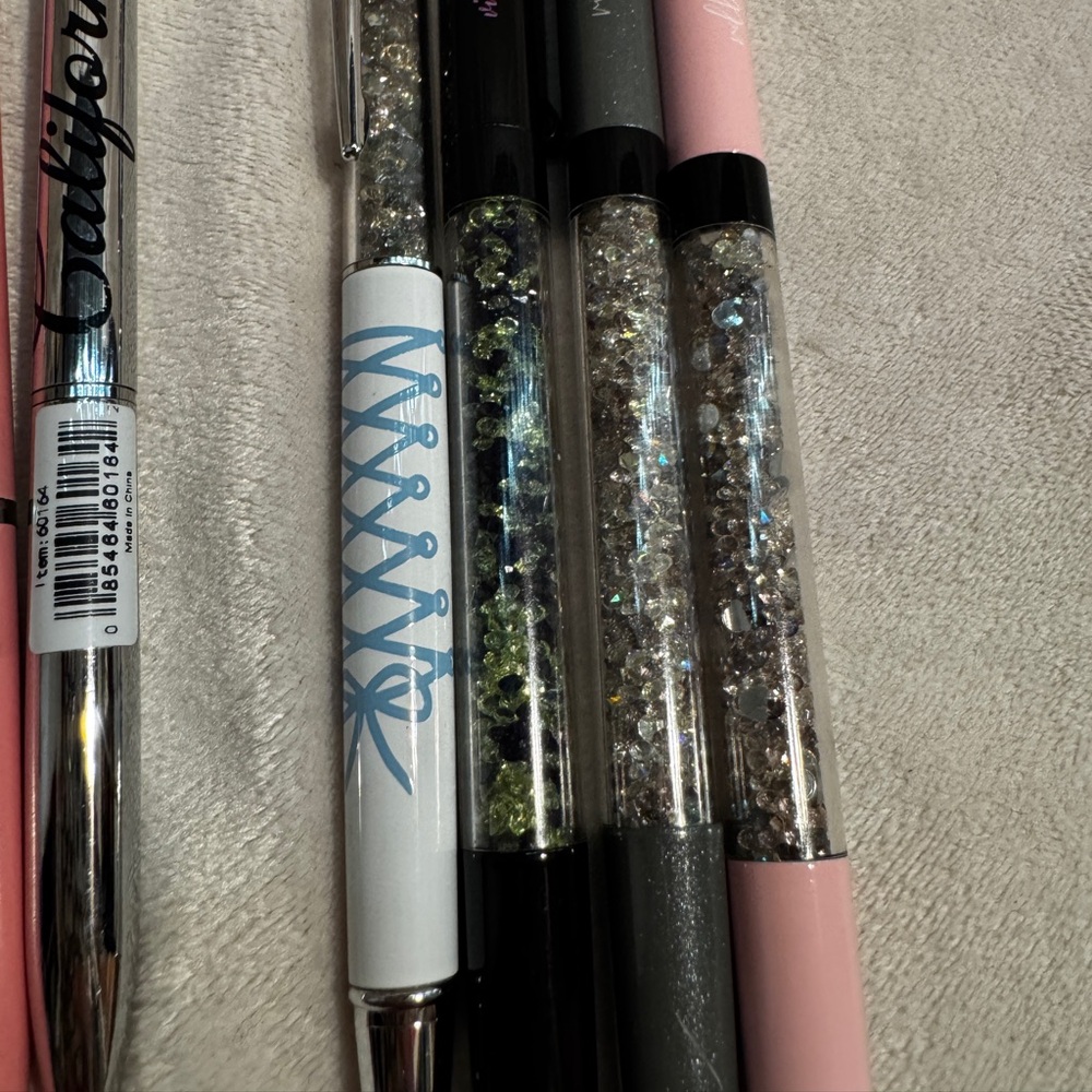 Assorted Decorative Pens Set - Picture 6 of 8